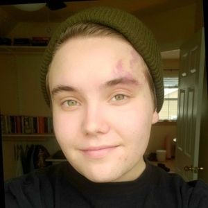 Meet your Posher, Bee